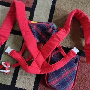 Plaid design baby carrier
